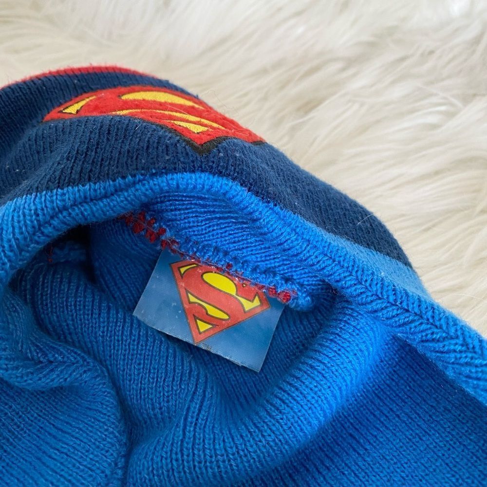 Superman Hat - Picture 3 of 5